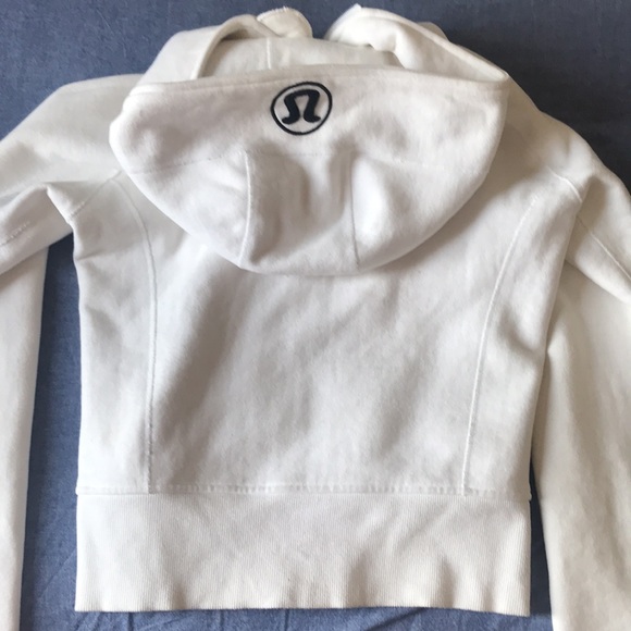 Lululemon Sweater - Picture 8 of 10